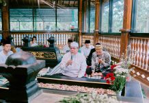 Kegiatan Spiritual dan Sosial: Ziarah Masyayikh dan Bakti Sosial PKKMB UNUGHA 2024